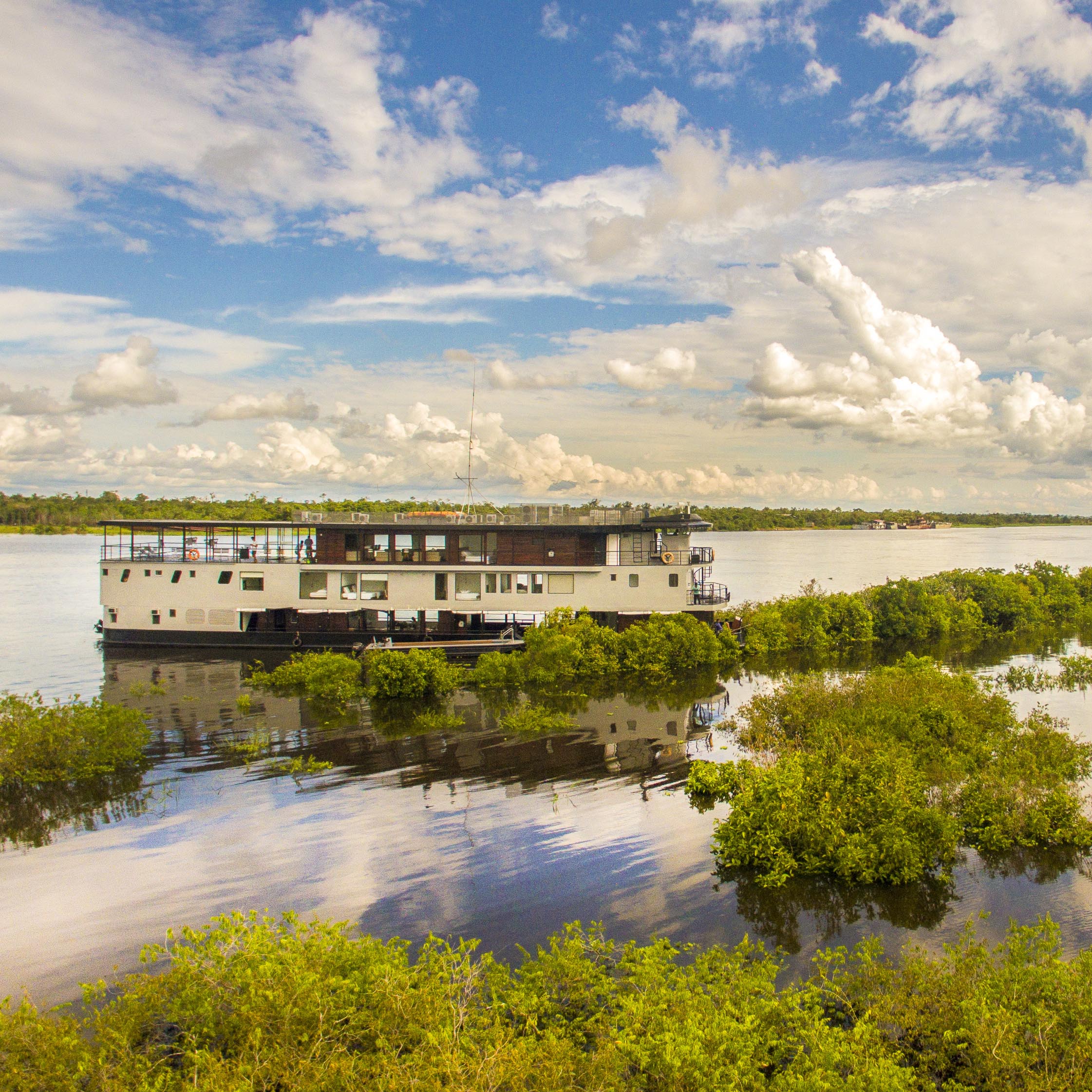 Turismo en la selva crucero por el amazonas